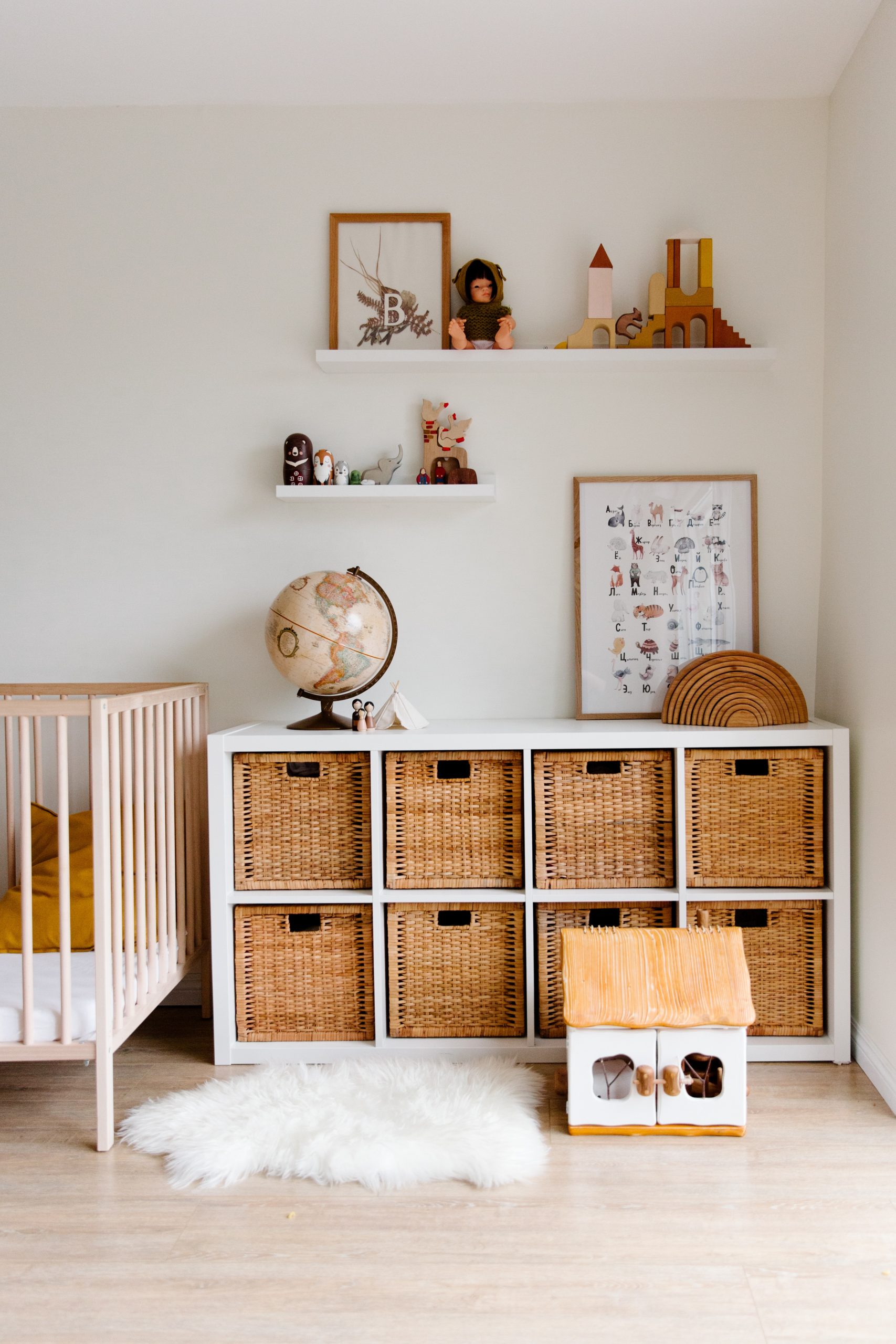 12 Easy & creative home storage ideas that save space